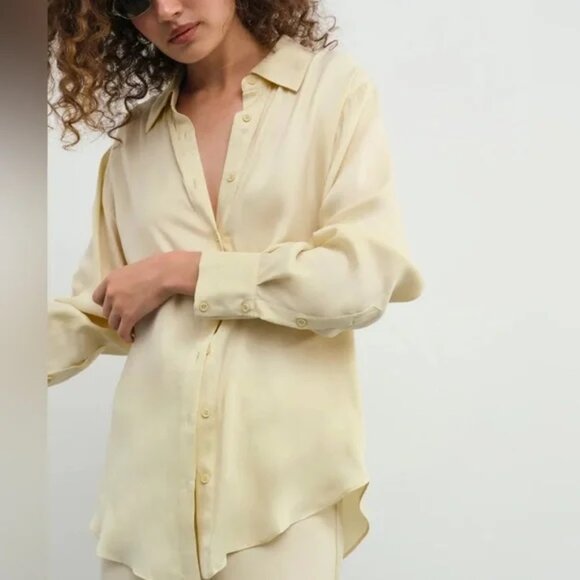 NWT FOR LOVE AND LEMONS SOFT CUPRO LONG SLEEVE BUTTON UP SHIRT SIZE M - Picture 2 of 8